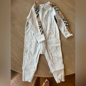 Burberry 3 Piece Baby Gift Set | Burberry Layette Set | 6 mos